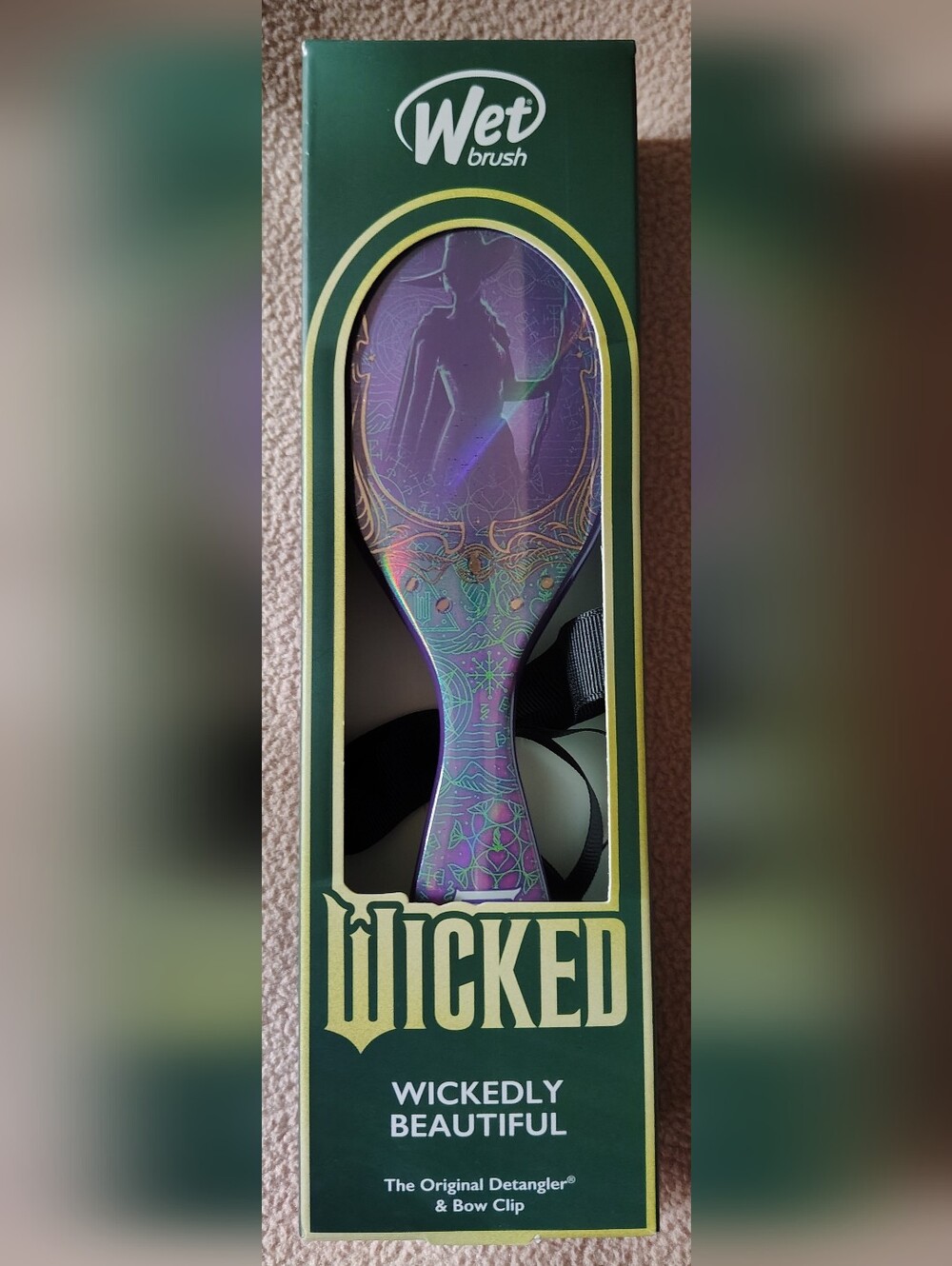 Wicked Detangular Wet Brush With Bow.